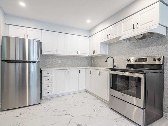 2nd image of 28 Victoria Ave N #104