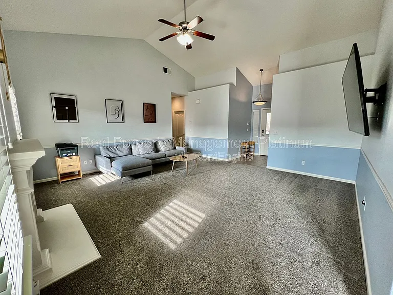 6859 E Cortland Ave — Photo 20