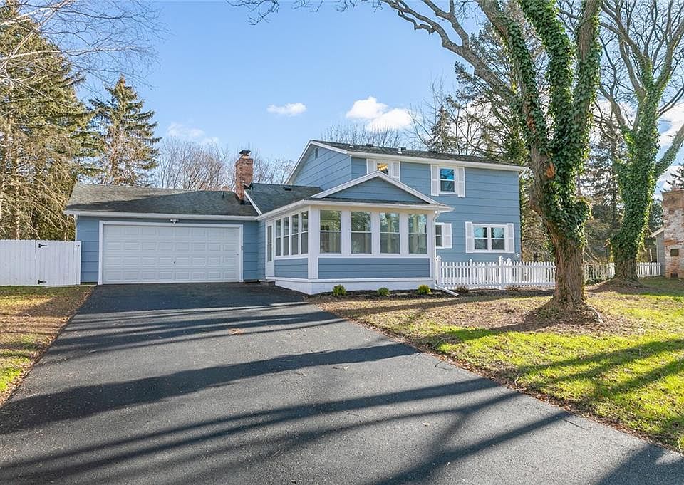 1st image of 9 Hickory Pond Dr