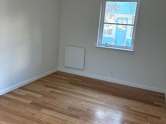 5th image of 1540 SE 32nd Ave #B