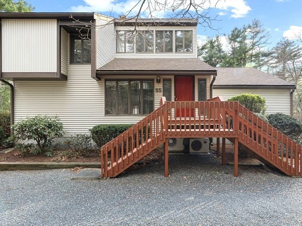 55 Hill St, Lakeville, MA 02347