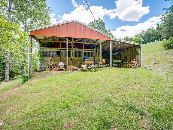 65th image of 490 Cockatiel Rd