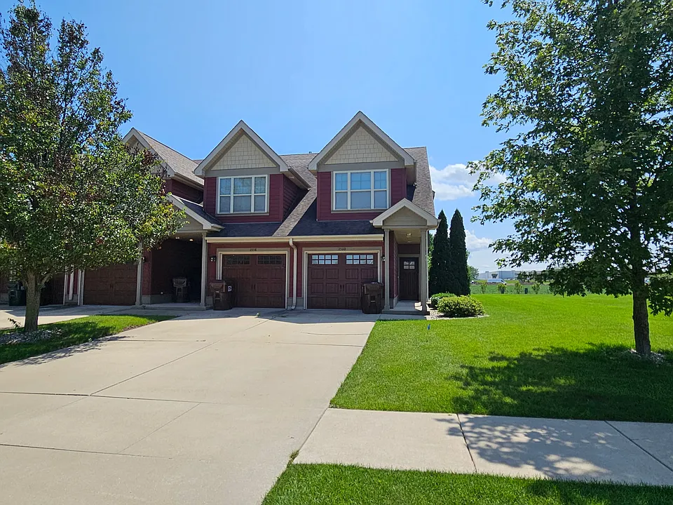 1560 Raven Dr