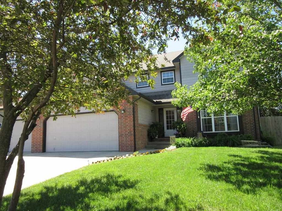 1st image of 411 E Country Hills Ct