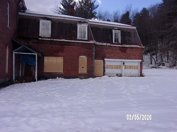 3rd image of 27 Church Ln