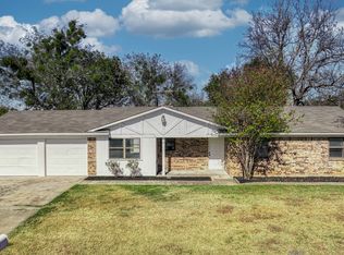 121 Meadow Ln, Aledo, TX 76008