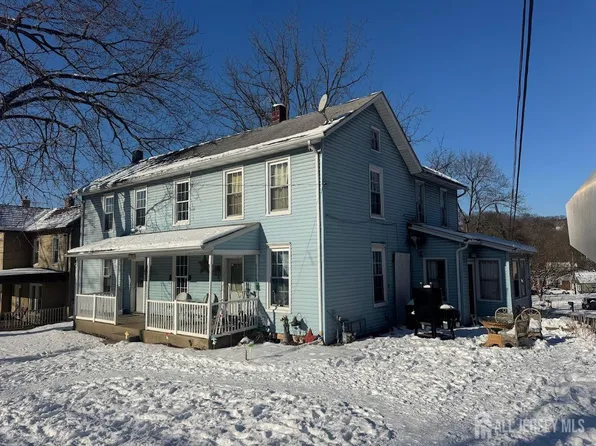 92-94 Main St, Hampton, NJ 08827