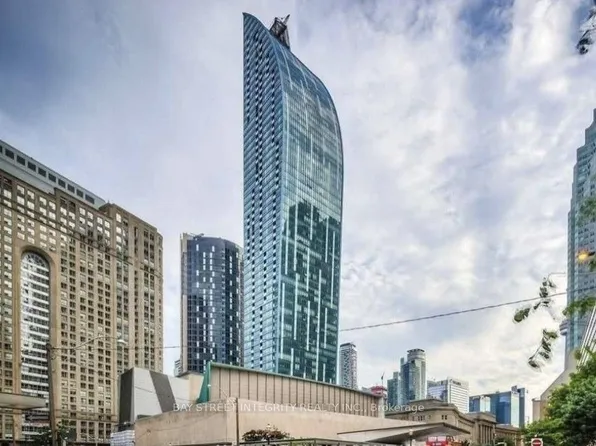 8 The Esplanade #1003, Toronto, ON M5E 0A6