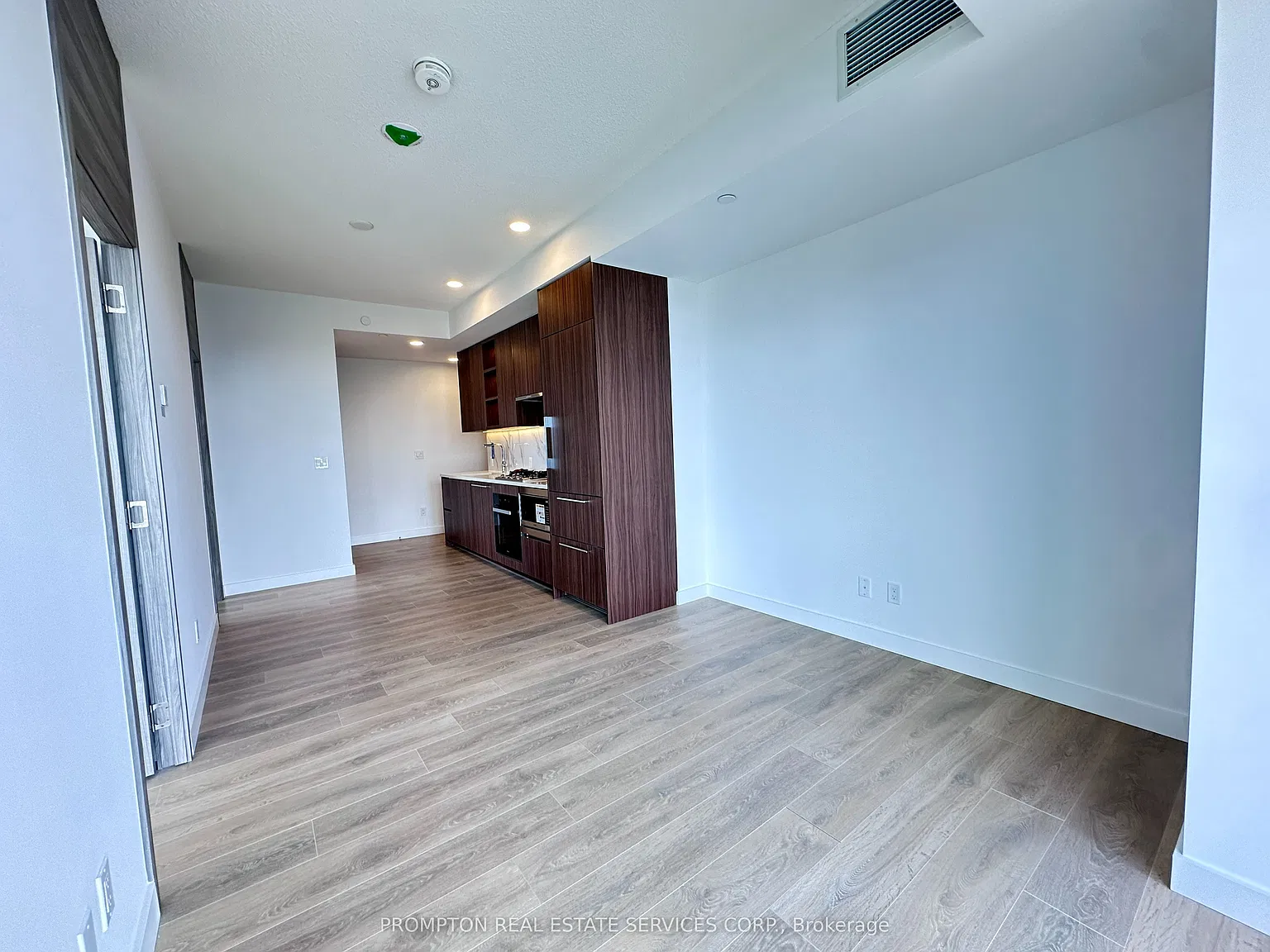 2 bed, $3,100 — Photo 3