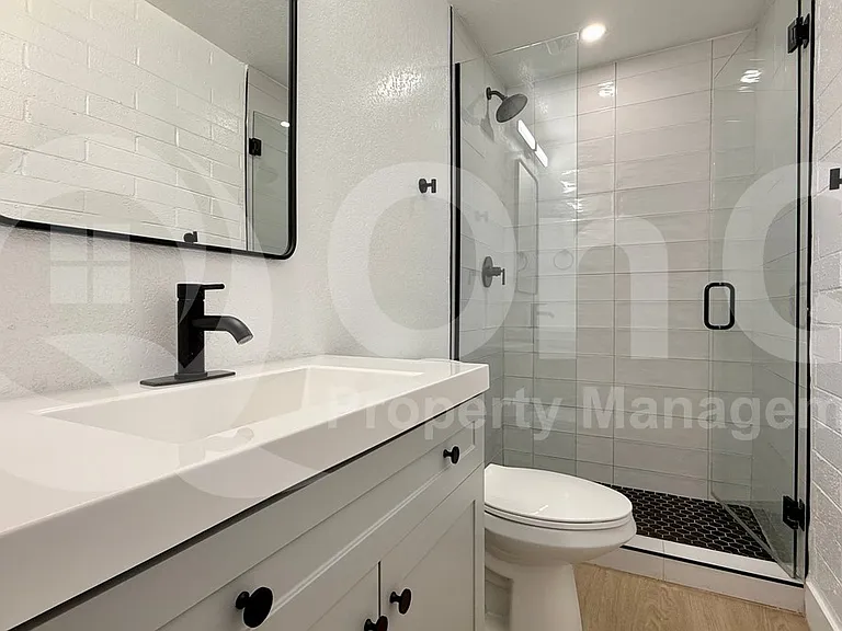 1840 W Thomas Rd #21 — Photo 11