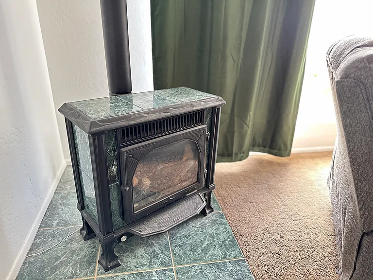 4850 Comanche Trl — Photo 9
