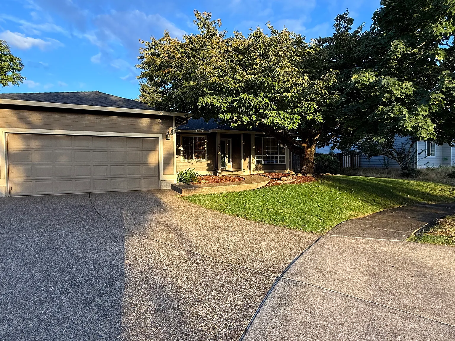 3 bed, 1321 sqft, $2,795 — Photo 2