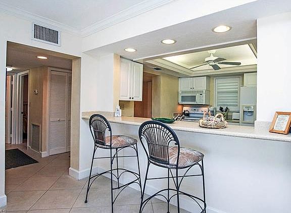 4th image of 1401 Middle Gulf Dr #201P