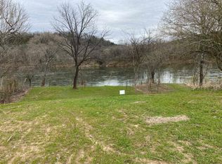 953 McPhearson Ter, Calico Rock, AR 72519