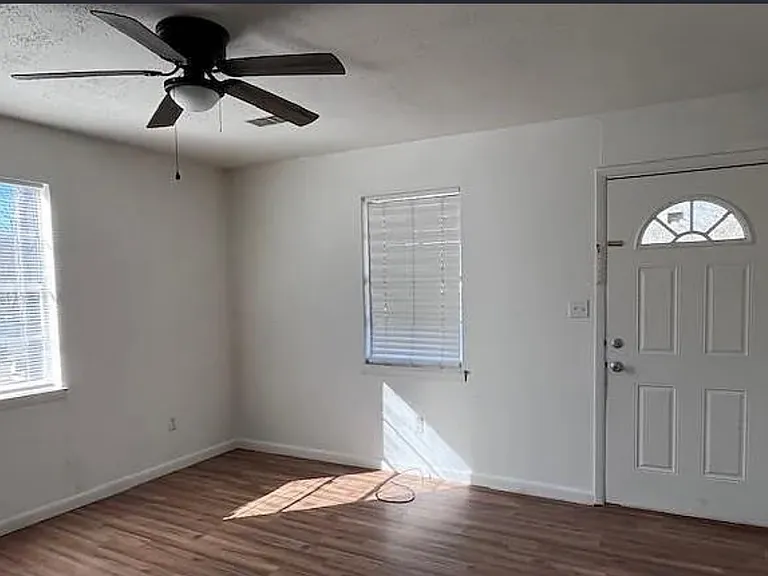520 Brewer Dr — Photo 7