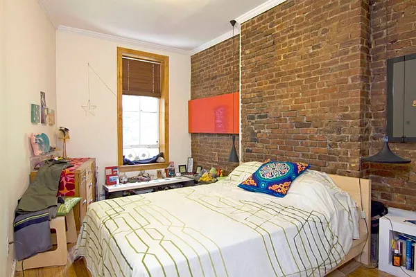 Rented by Town Residential | media 9