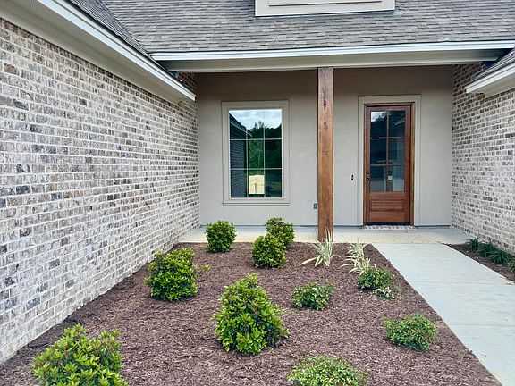 2nd image of 24 Hedges Plantation Pl
