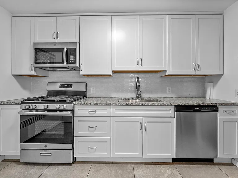 160 Magnolia Ave — Photo 5