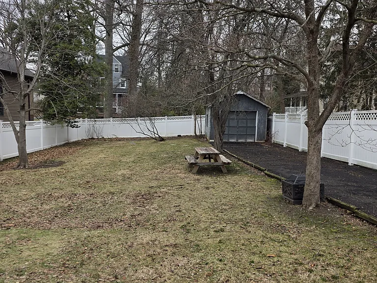 145 Christie St — Photo 16