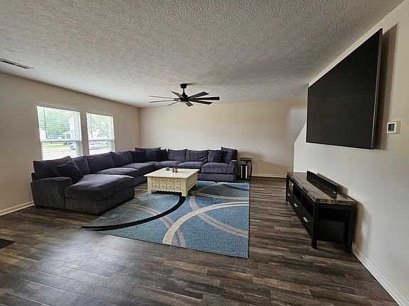 3rd image of 30 Waterman Ave