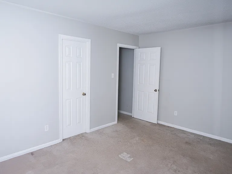 914 Ketch Ct — Photo 12