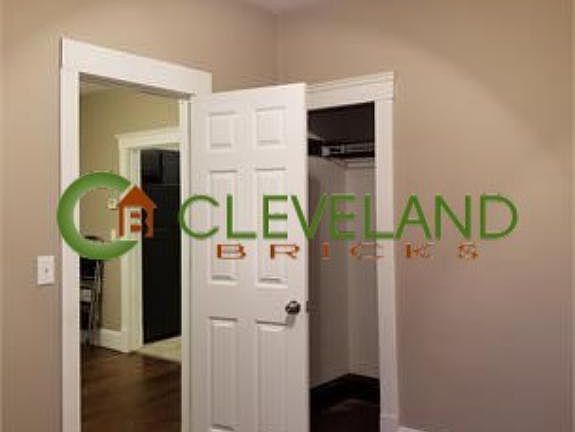 3rd image of 2086 W 104th St #1