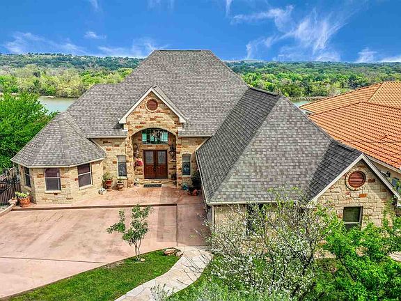 3rd image of 407 Del Mar Dr