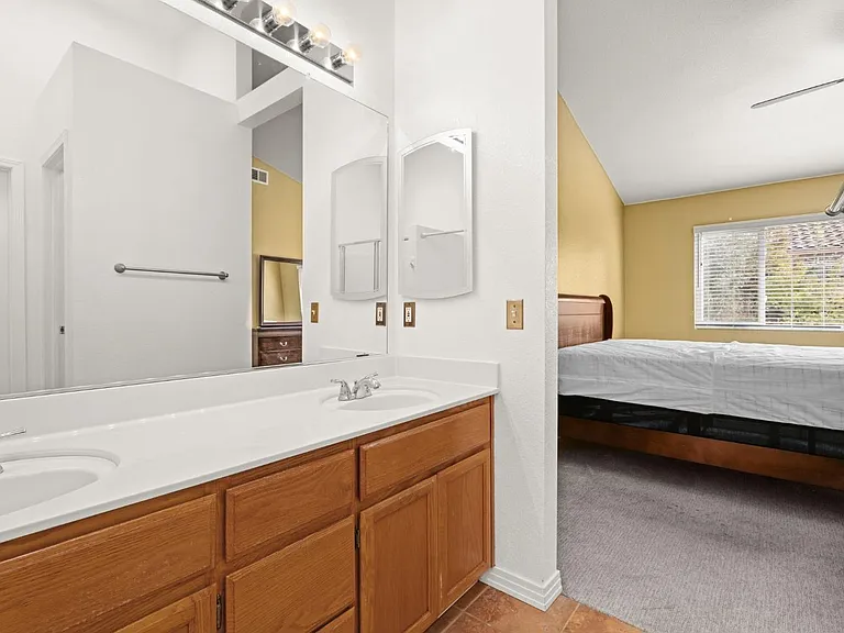 9170 Lakemont Dr — Photo 10