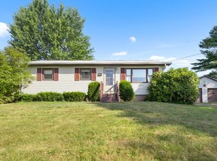 1729 Avenue Rd, Exeter, ME 04435