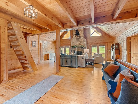 9th image of 2063 Kennedy Creek Rd