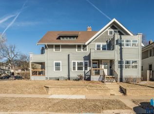 736 S Summit Ave, Sioux Falls, SD 57104