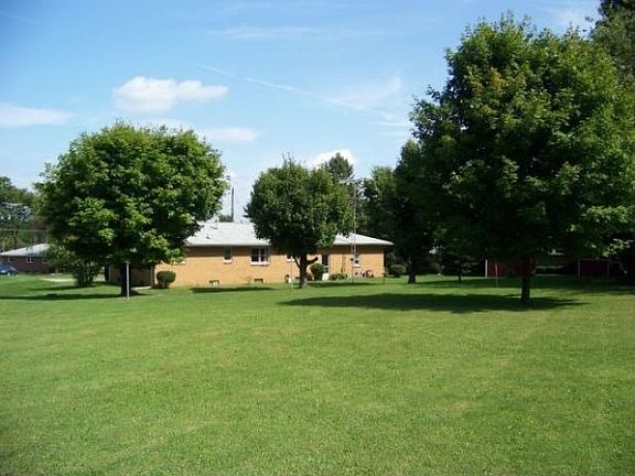 2nd image of 2260 Haywood Dr