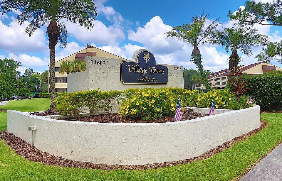 Beautiful, stately entrance to the property.