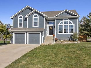 300 W Cheyenne St, Gardner, KS 66030