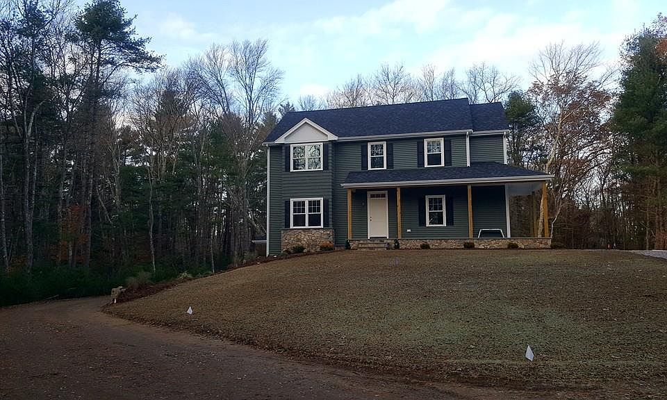 2nd image of 376 Center St