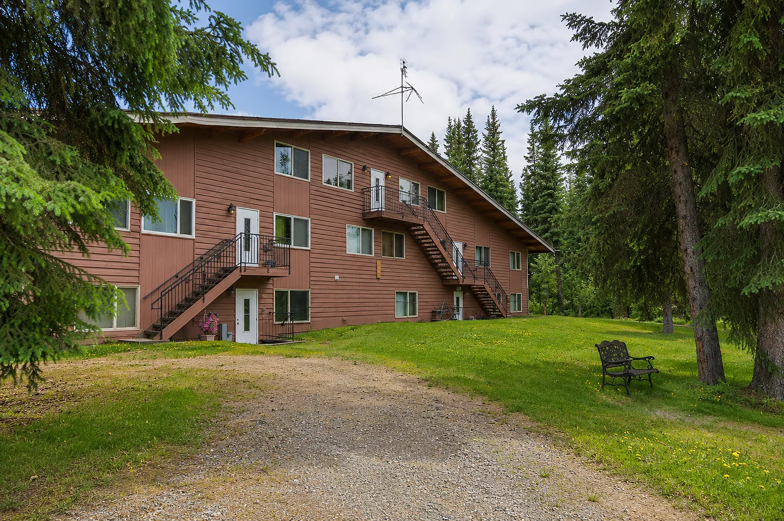 Lakefront Apartments for Rent in North Pole, AK | Beaver Lake Apartments — Photo 1