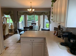 7506 Roxbury Dr, Ypsilanti, MI 48197