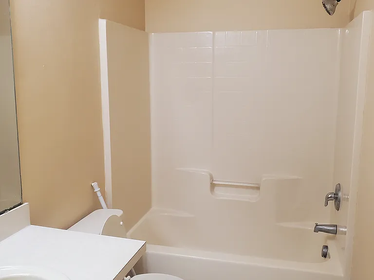 301 Colonade Ct — Photo 14