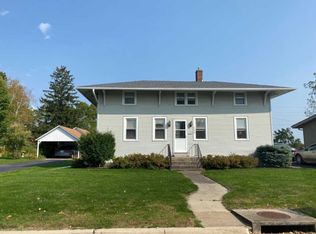 229 3rd Ave SE, Spring Grove, MN 55974