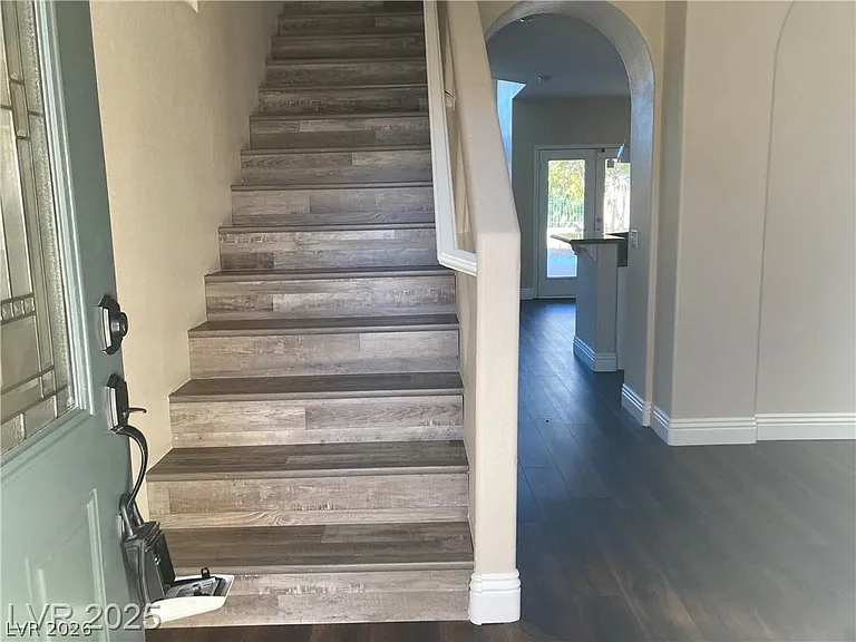 3120 Whispering Canyon Ct — Photo 3