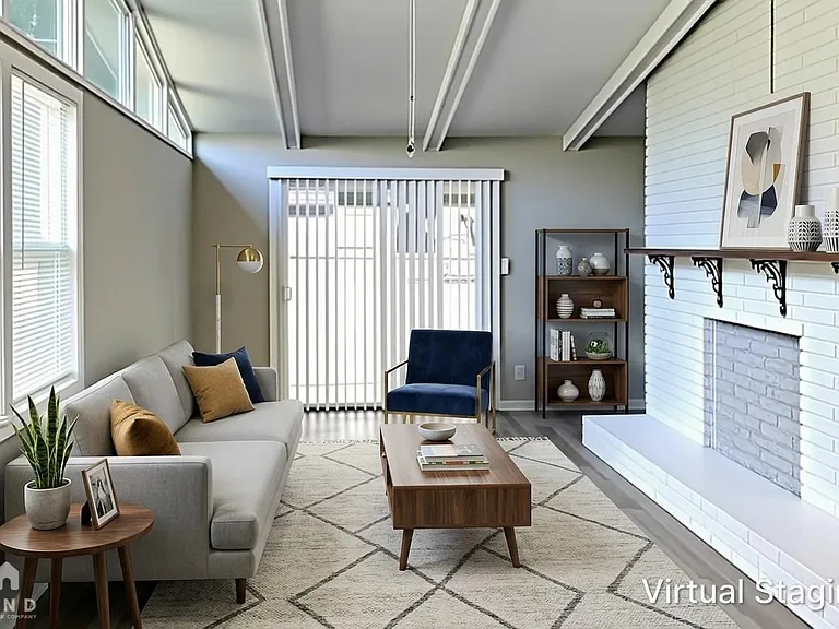 1322 N Cliff Valley Way NE #1322 — Photo 3