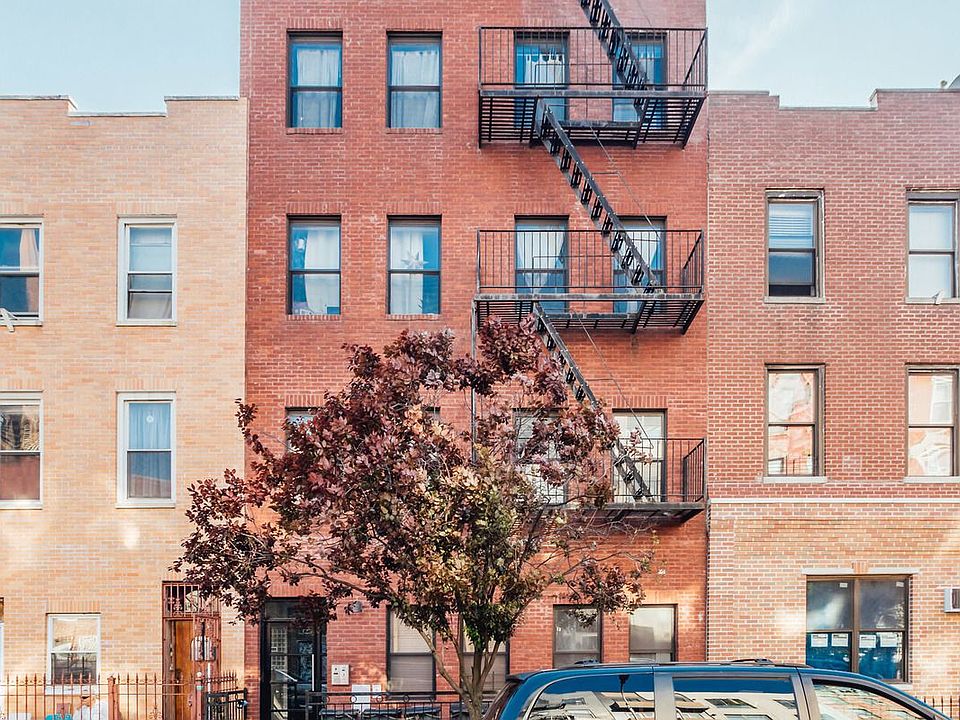 1st image of 137 Manhattan Ave APT 1A