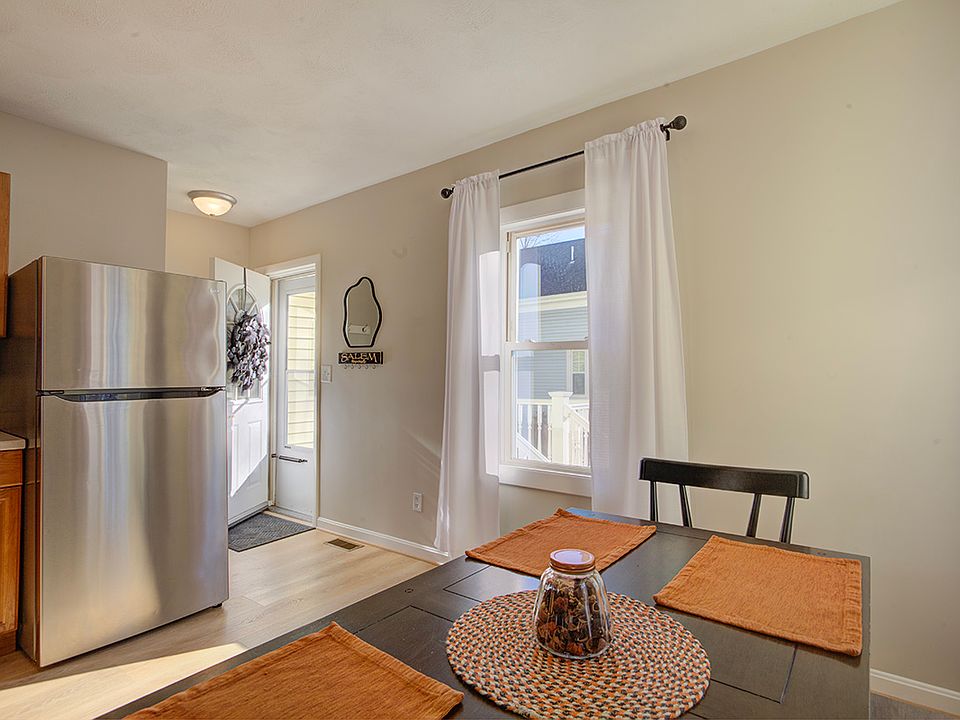 Rental Entrance & Kitchen