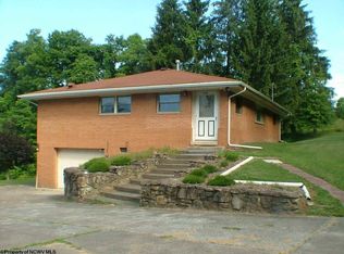 1259 Husky Hwy, Fairmont, WV 26554