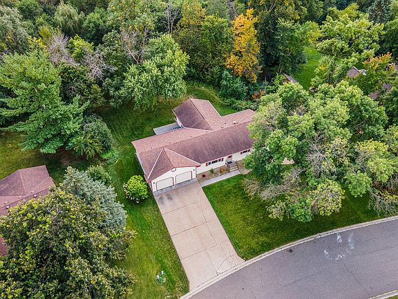 3rd image of 2330 Quinwood Ln N