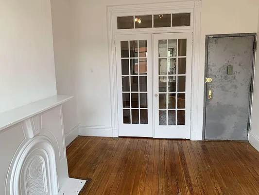 Rented by Flatiron Real Estate Advisors LLC | media 3