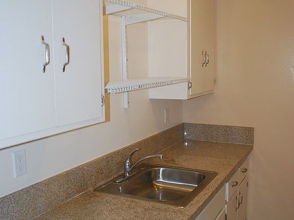 3rd image of 137 S Hemlock St #6704244