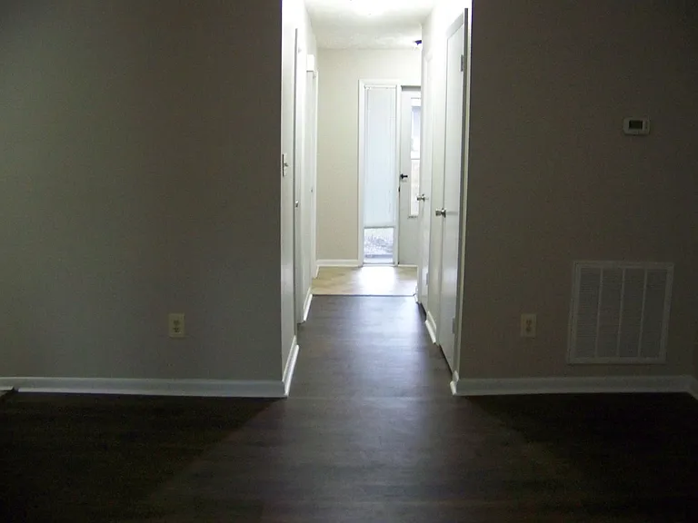 663-2 Bartons Landing Pl — Photo 9