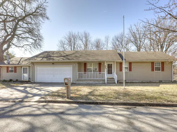 2218 W 17th Street, Joplin, MO 64801