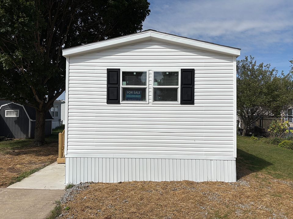 2nd image of 872 Cherry Tree Ln
